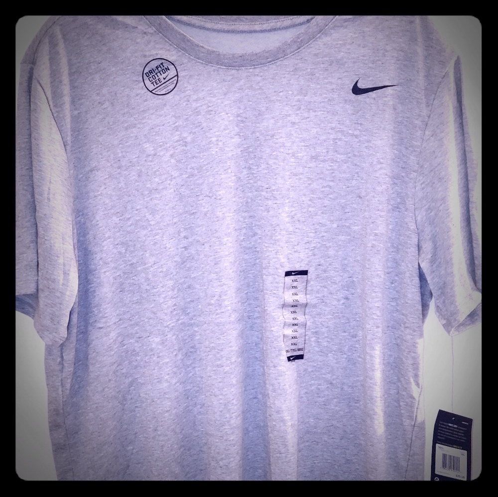 SOLD Nike XXL mens short sleeve Dri-Fit Tee